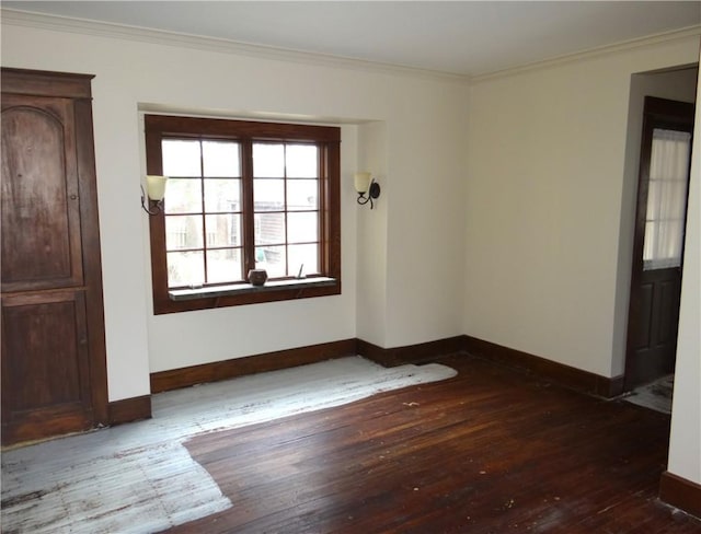 956 Hoffman St, Elmira-City, NY 14905 - empty room with crown molding, baseboards, and hardwood / wood-style floors