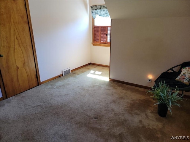 339 Lincoln Ave, Lockport-City, NY 14094 - interior space with carpet flooring, baseboards, and visible vents