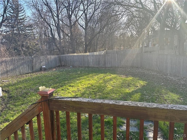 918 Midland Ave, Syracuse, NY 13205 - view of yard featuring a fenced backyard