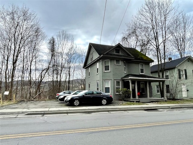 view of front of home featuring covered porch