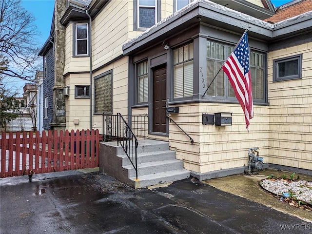 2300 Main St, Buffalo, NY 14214 - view of doorway to property