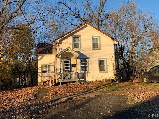 view of traditional-style house