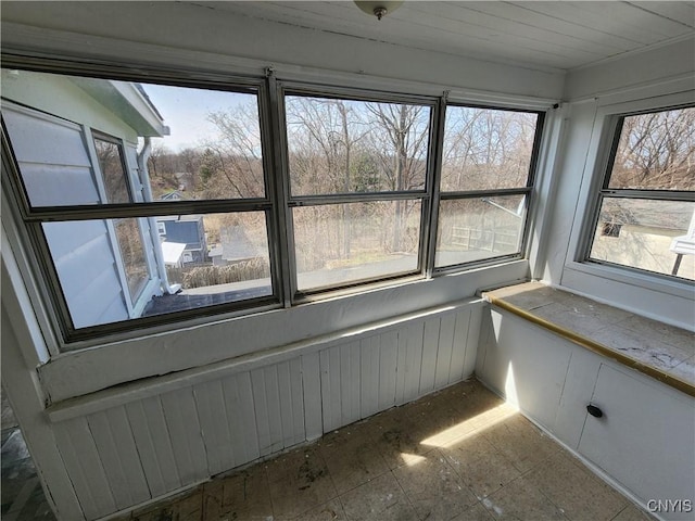 903 Milton Ave, Syracuse, NY 13204 - view of unfurnished sunroom
