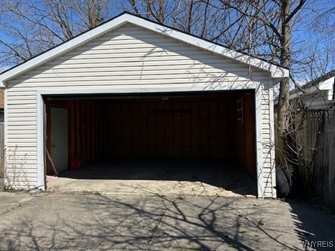 90 Alma Ave, Buffalo, NY 14215 - detached garage with fence