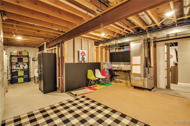 view of unfinished basement