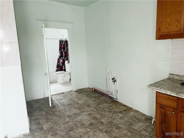720 Sherman St, Buffalo, NY 14211 - washroom featuring laundry area