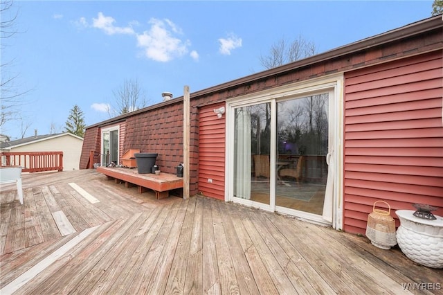 6317 Tonawanda Creek Rd, Lockport-Town, NY 14094 - view of wooden deck