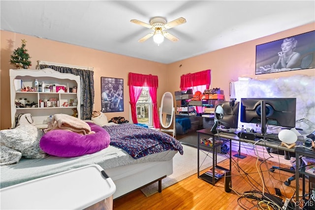 601 W Thomas St, Rome-Inside, NY 13440 - bedroom featuring wood finished floors and a ceiling fan
