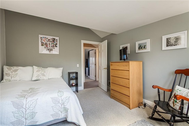 4872 Bedford Dr, Canandaigua-Town, NY 14424 - bedroom featuring lofted ceiling, baseboards, and carpet