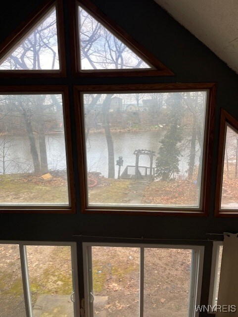 13289 Lakeview Dr, Carlton, NY 14571 - view of room details