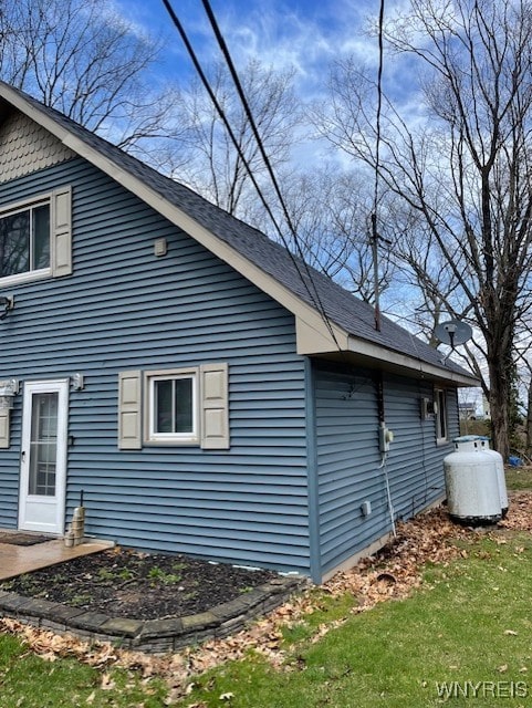 13289 Lakeview Dr, Carlton, NY 14571 - view of home's exterior