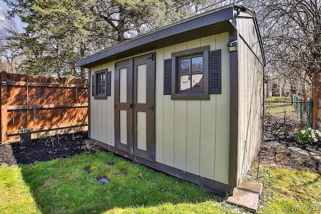 35 University Ct, Amherst, NY 14226 - view of shed featuring fence