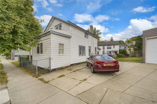 348 Virginia St, Buffalo, NY 14201 - view of side of home with fence
