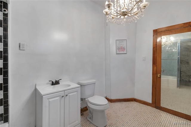 bathroom with toilet, tile patterned floors, vanity, an inviting chandelier, and baseboards