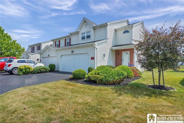 9 Foxwood, Lancaster, NY 14043 - photo 1