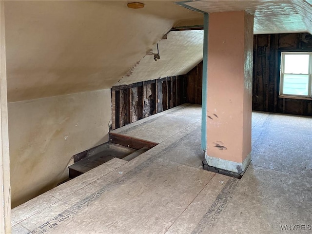 3 Oakwood Ave, Lancaster, NY 14086 - bonus room featuring lofted ceiling