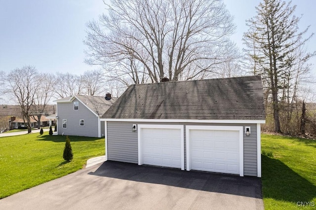 view of detached garage
