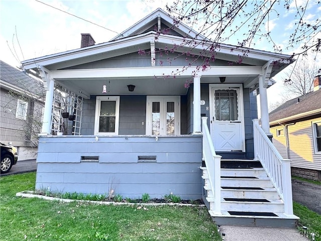 view of front of property featuring a porch