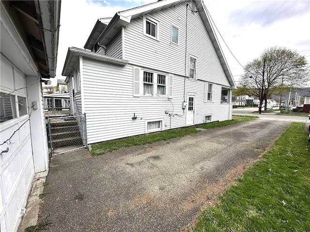view of home's exterior