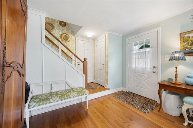 422 Salt Springs Rd, Manlius, NY 13066 - entrance foyer featuring stairway, wood finished floors, and baseboards