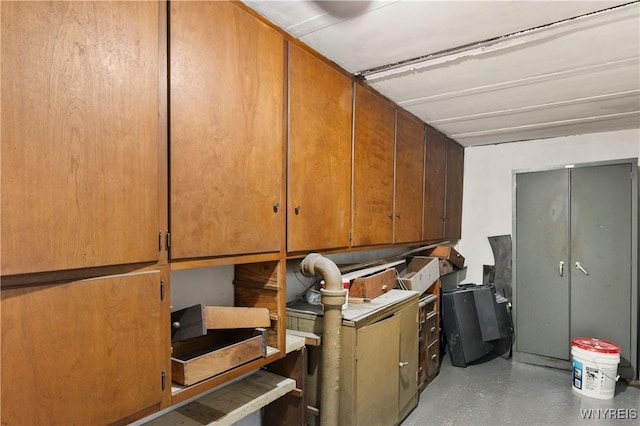 1631 Tuscarora Rd, Niagara, NY 14304 - view of storage