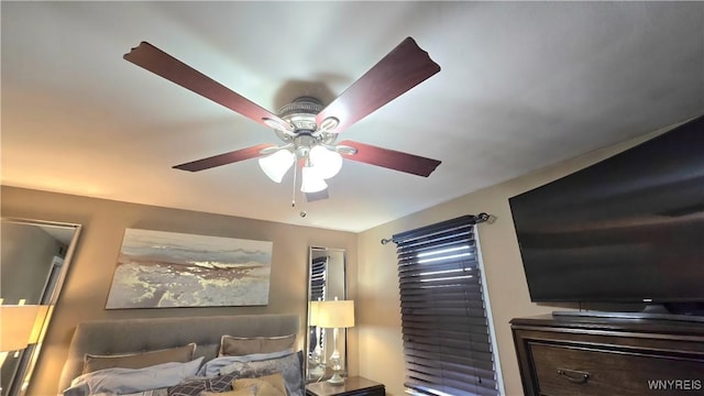 bedroom with ceiling fan