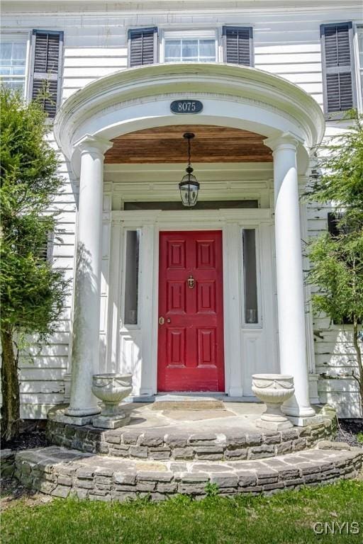 view of property entrance