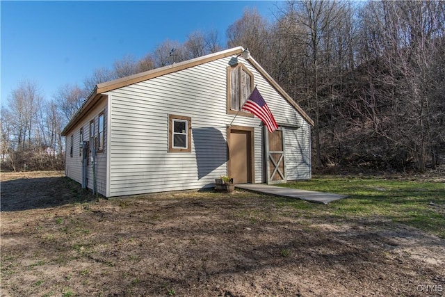 view of outbuilding