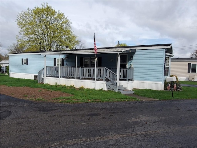 manufactured / mobile home with covered porch