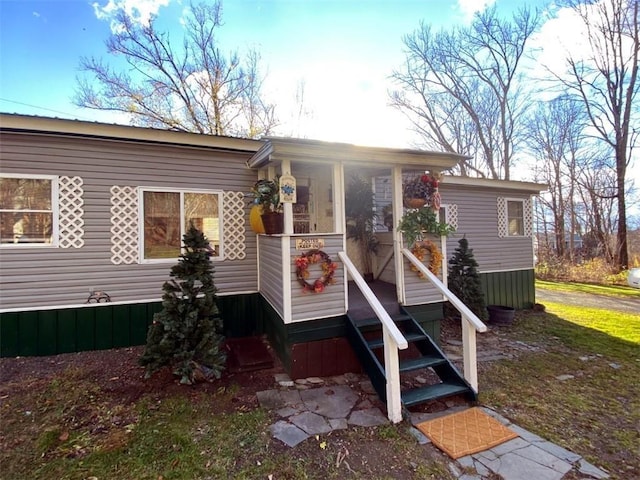manufactured / mobile home with covered porch