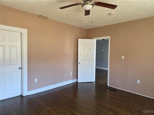 4844 Onondaga Rd, Onondaga, NY 13215 - unfurnished room with visible vents, ceiling fan, a textured ceiling, and dark wood-style flooring