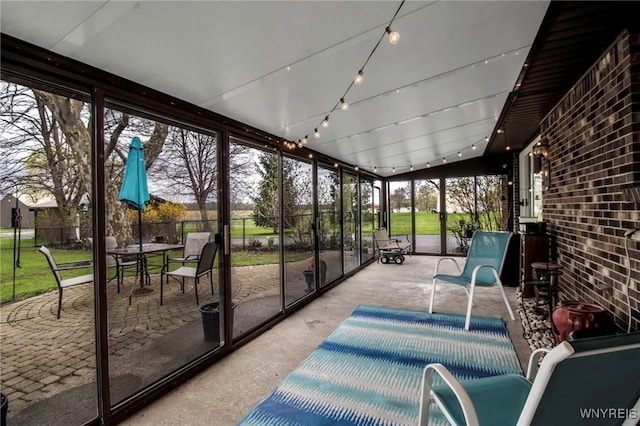 sunroom / solarium with a healthy amount of sunlight