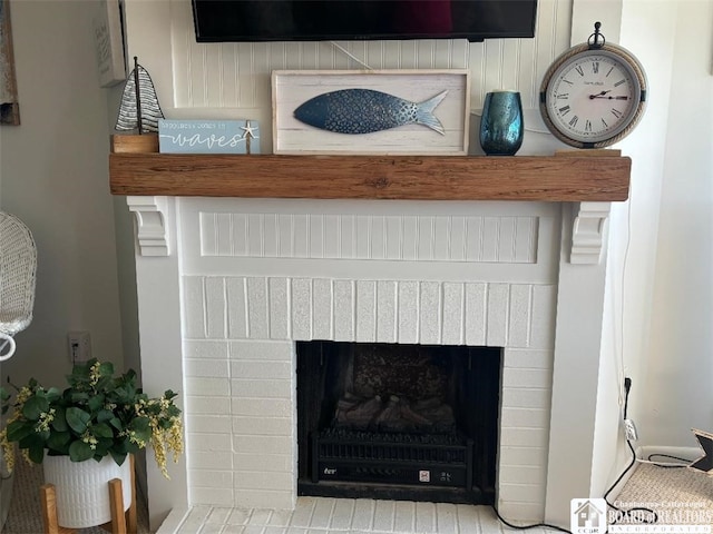 details featuring a fireplace
