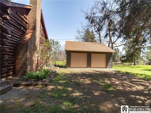 view of detached garage