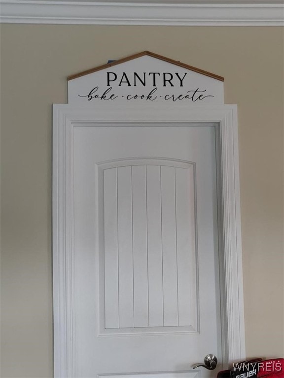 interior details featuring ornamental molding
