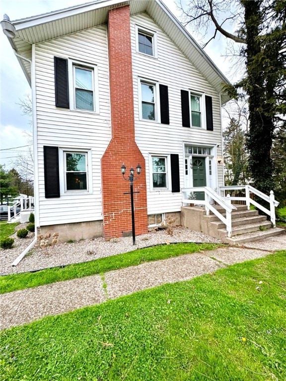view of front of house