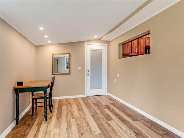 interior space with recessed lighting, light wood-style flooring, and baseboards