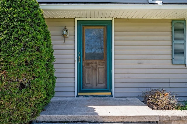 view of exterior entry