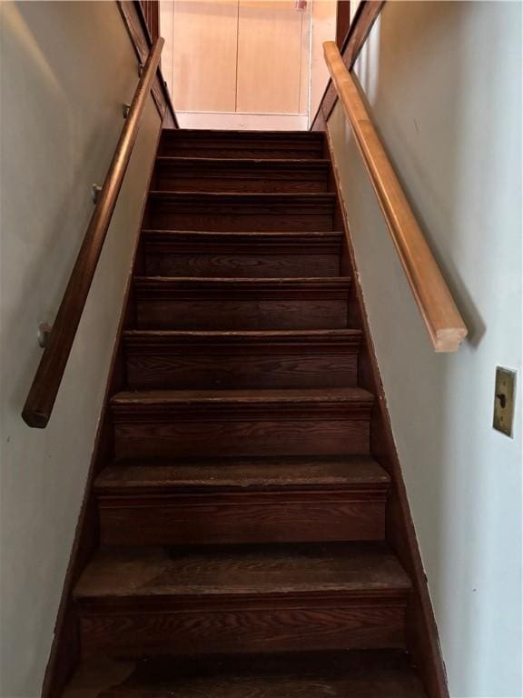 2384 State Highway 205, Laurens, NY 13810 - view of stairs