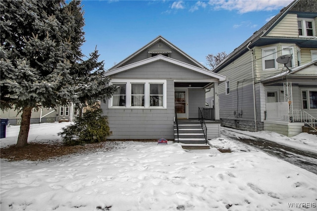 view of front of home featuring a porch