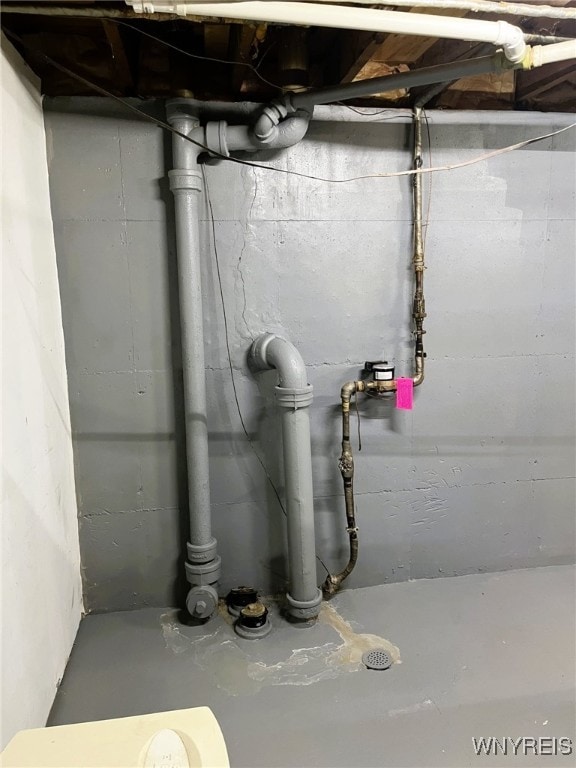1266 91st St, Niagara Falls, NY 14304 - view of unfinished basement