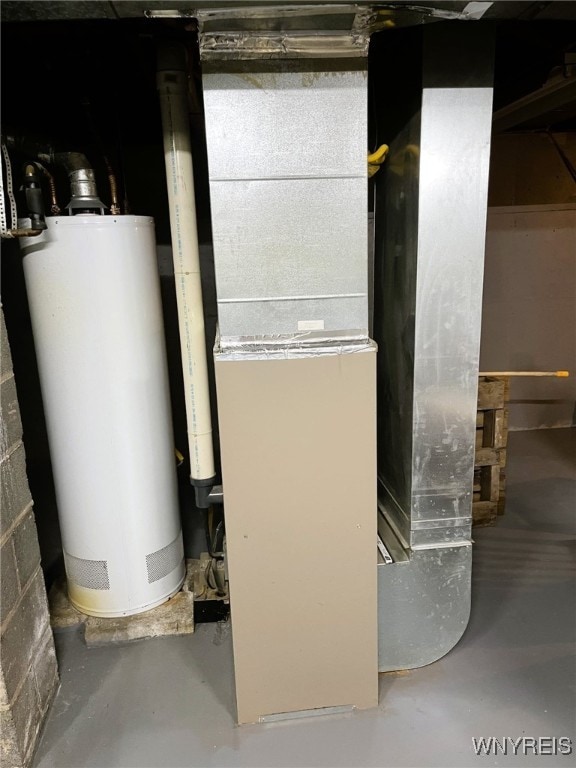 1266 91st St, Niagara Falls, NY 14304 - utilities featuring gas water heater