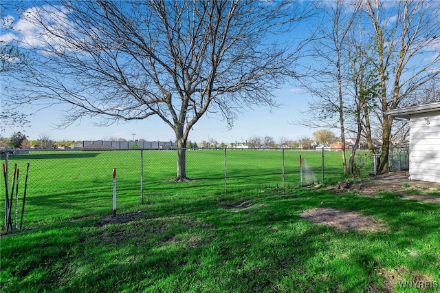view of yard featuring fence