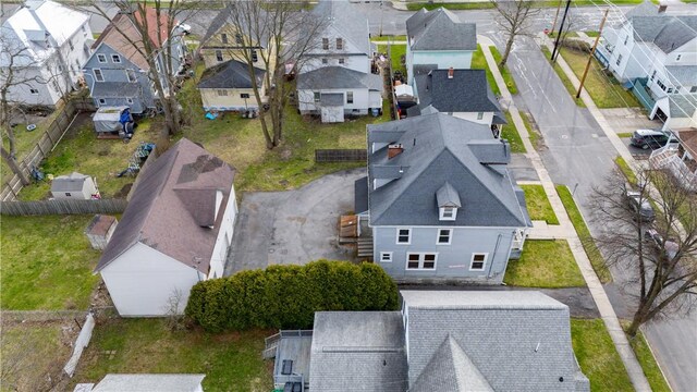 birds eye view of property featuring a residential view