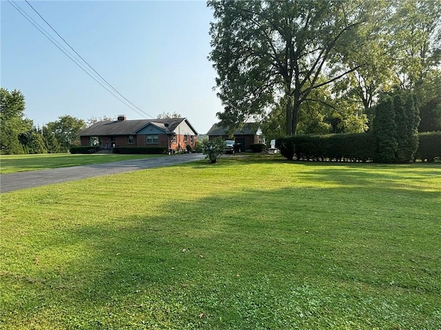 1001 W Broad St, Horseheads, NY 14845 - view of yard featuring aphalt driveway