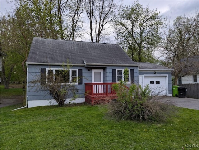 134 Malden Rd, Salina, NY 13211 - cape cod home featuring a shingled roof, driveway, and a front yard