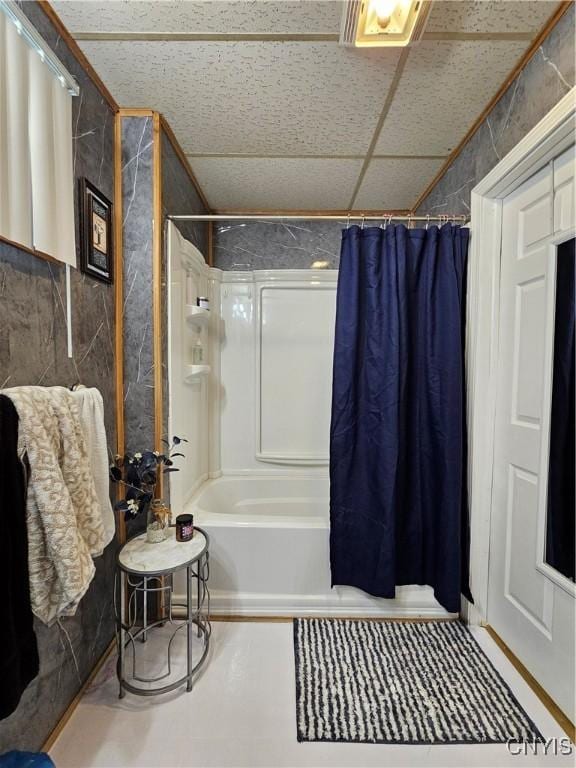 full bathroom with shower / tub combo with curtain