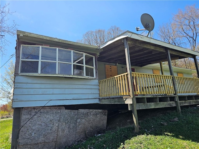 view of side of property
