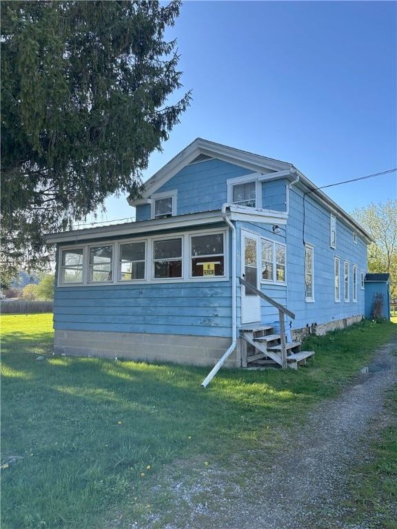 16 School St, Moravia, NY 13118 - view of front of property with entry steps and a front yard