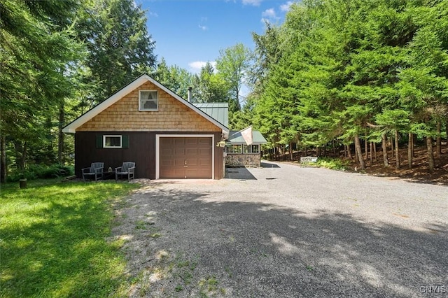 detached garage with driveway
